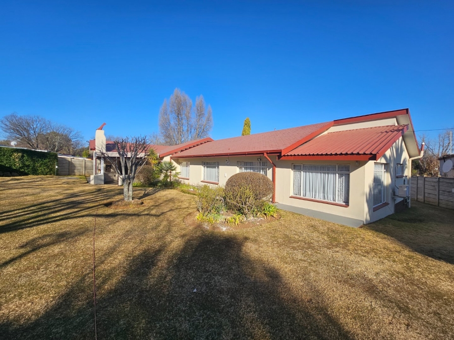 4 Bedroom Property for Sale in Panorama Free State